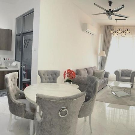 Deena Suite At Troika ,Kota Bharu Exterior photo